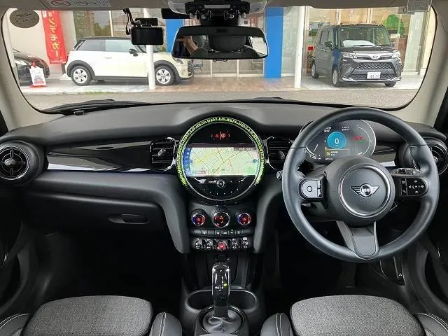 Mini Cooper S 2021 photo 2