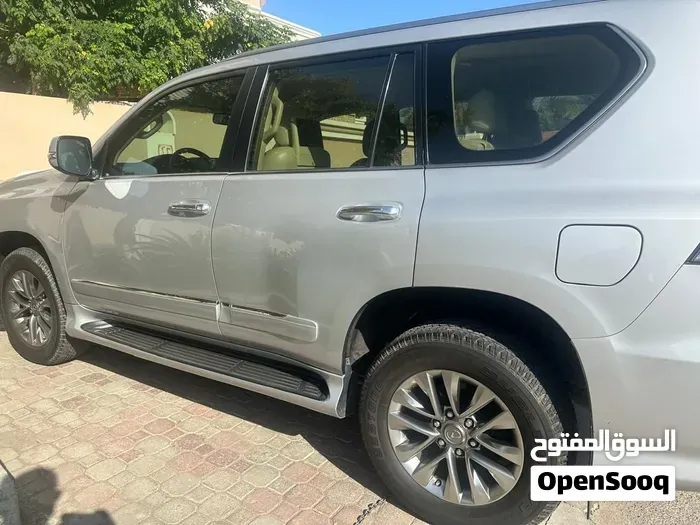 Lexus Gx460 2014 photo 2