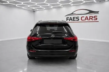 Mercedes-Benz C300 2022 photo 3