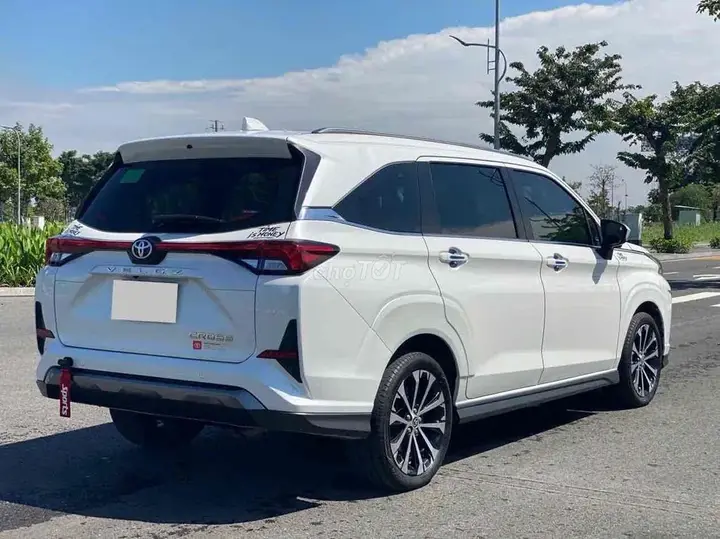 Toyota Veloz Cross 2025 photo 4