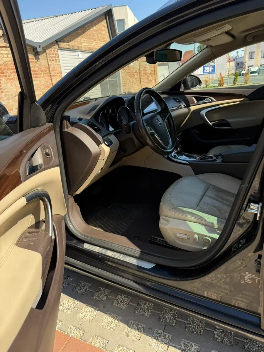 Opel Insignia 2010 photo 3