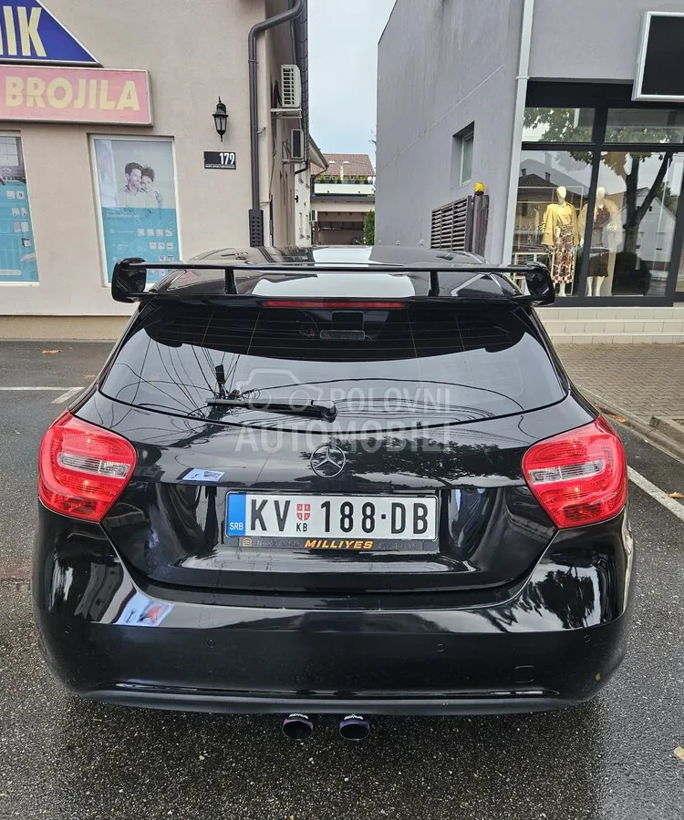Mercedes-Benz A 180 2014 photo 5