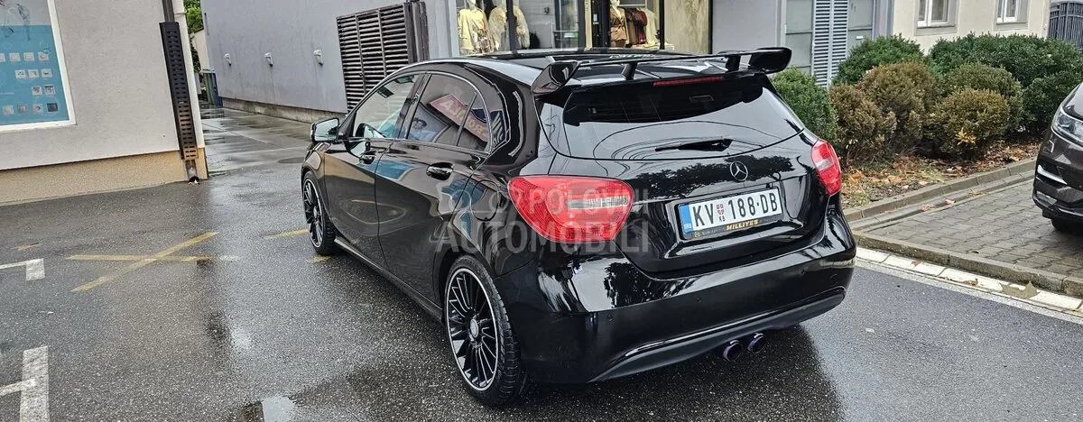 Mercedes-Benz A 180 2014 photo 2