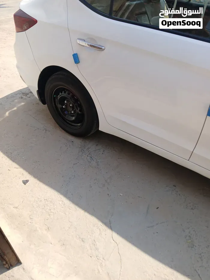 Hyundai Elantra 2019 photo 4