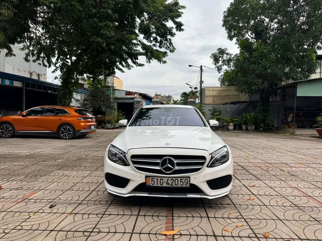 Mercedes-Benz C300 Amg 2016 photo 2