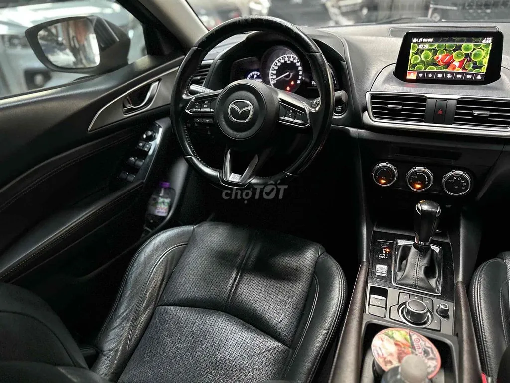 Mazda 3 2017 photo 3