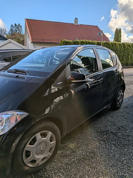 Mercedes-Benz A160 2010 photo 2