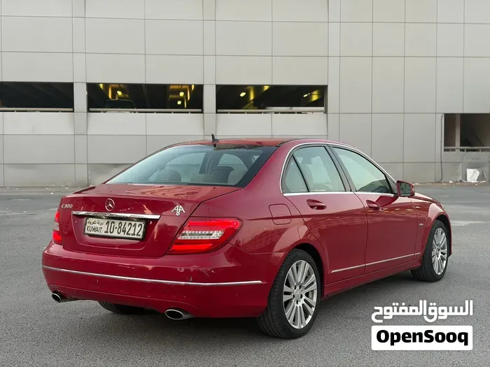 Mercedes-Benz C-Class 2012 photo 2
