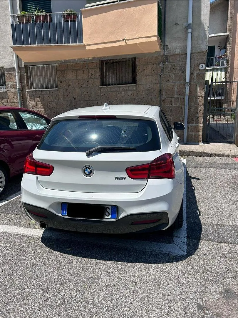 BMW 118I 2018 photo 3