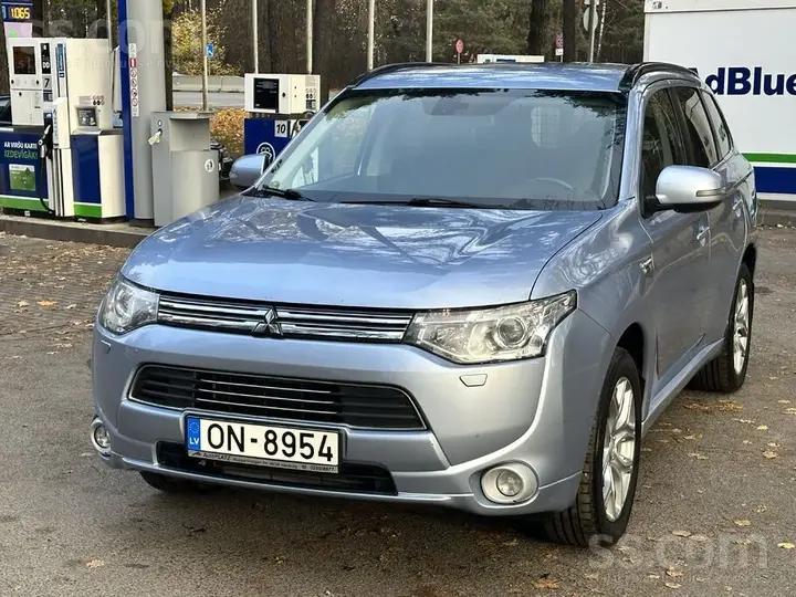 Mitsubishi Outlander 2014 photo 5