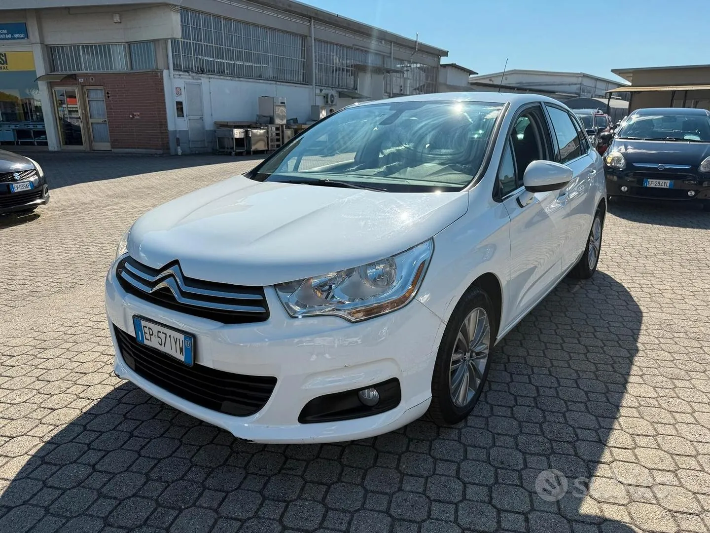 Citroen C4 2013 photo 3
