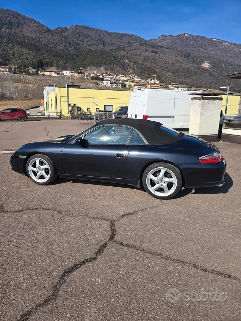 Porsche 911 2004 photo 2
