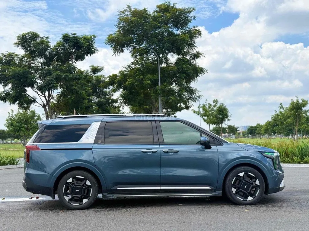 Kia Carnival 2024 photo 3