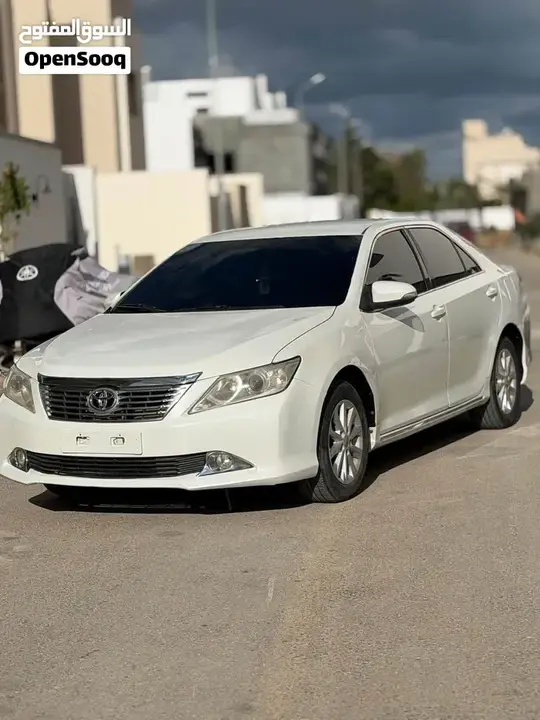 Toyota Camry 2014 photo 2