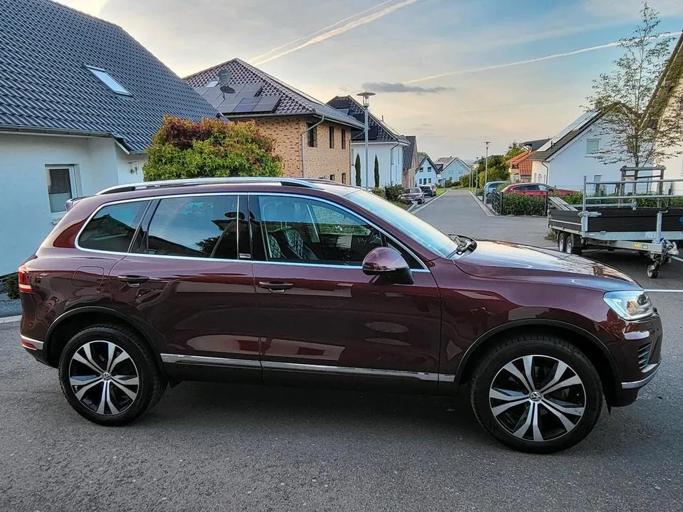Volkswagen Touareg
