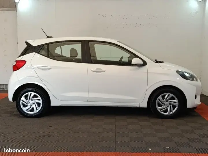 Hyundai I10 2022 photo 3