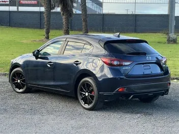 Mazda Axela 2015 photo 5