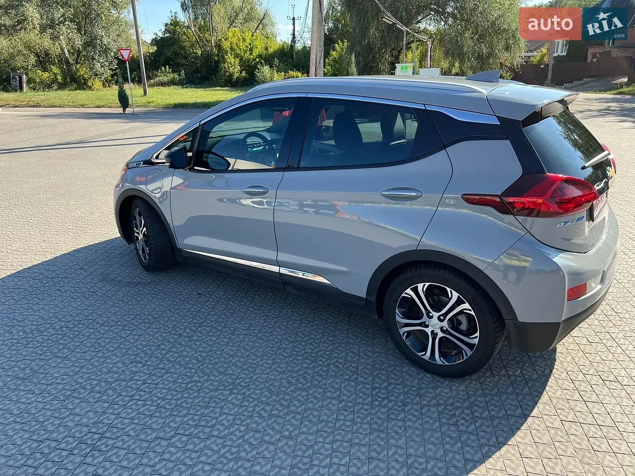 Chevrolet Bolt Ev 2019 photo 3