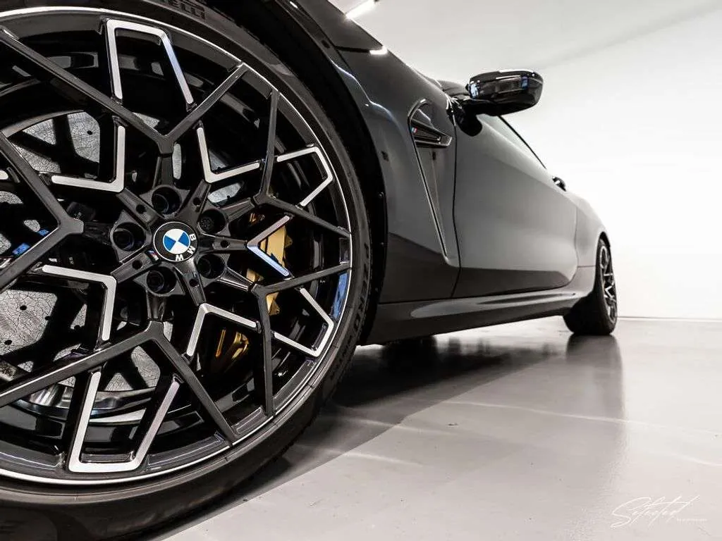 BMW M8 2024 photo 3