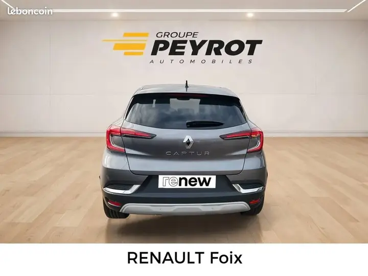 Renault Captur 2023 photo 4