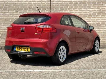 Kia Rio 2012 photo 2