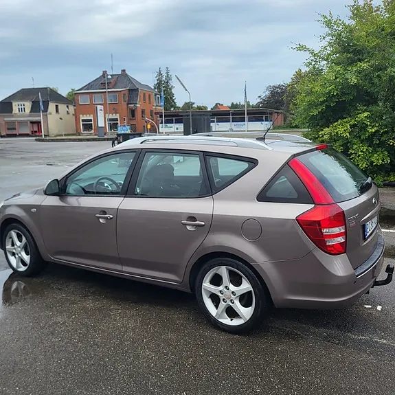 Kia Ceed 2008 photo 2