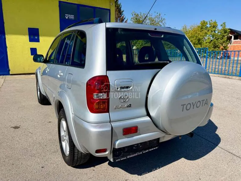 Toyota Rav4 2004 photo 3