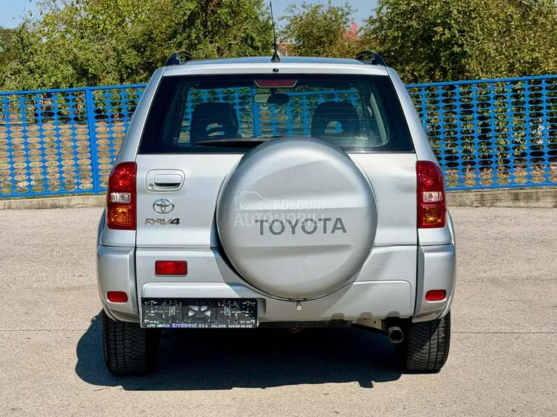 Toyota Rav4 2004 photo 4