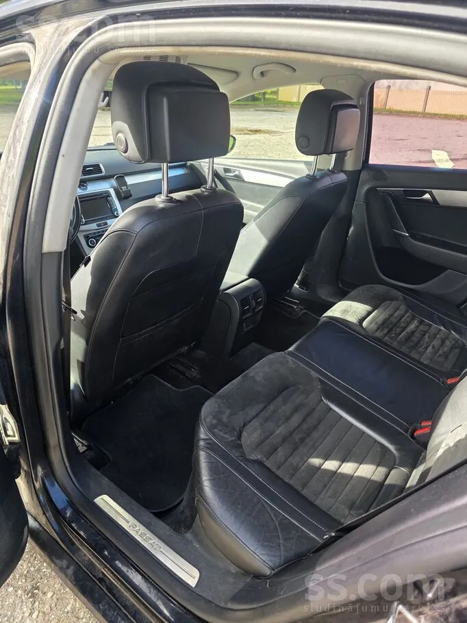 Volkswagen Passat 2011 photo 4