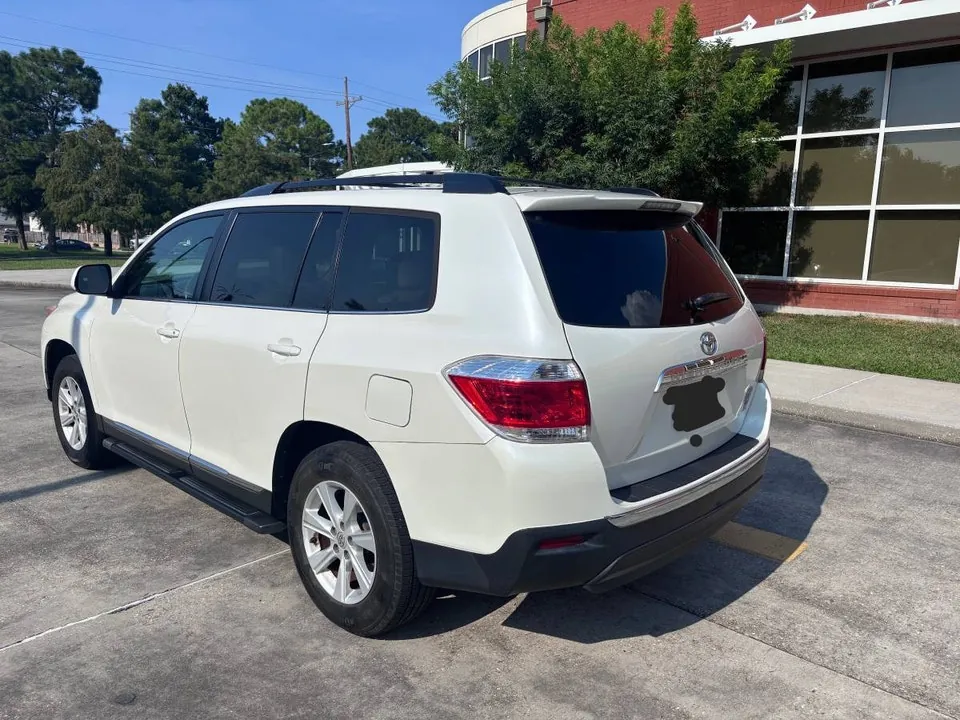 Toyota Highlander 2012 photo 3