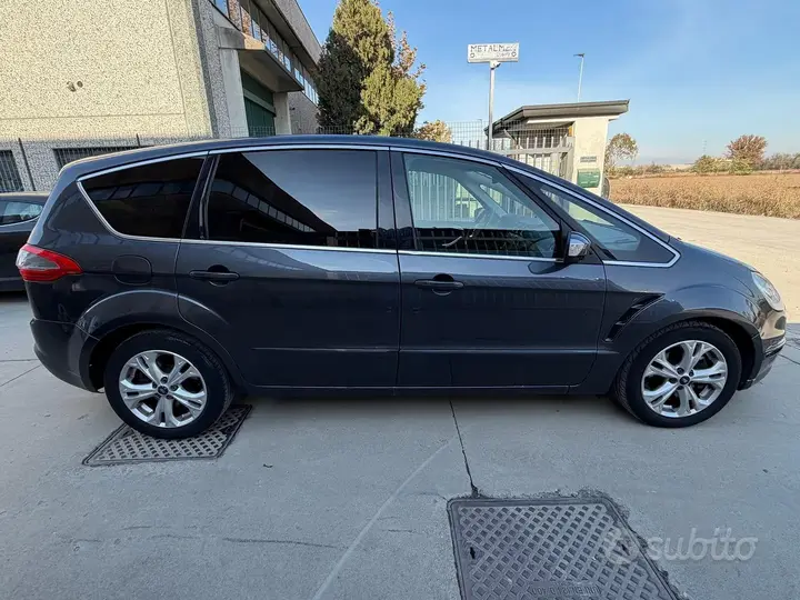 Ford S-Max 2010 photo 5