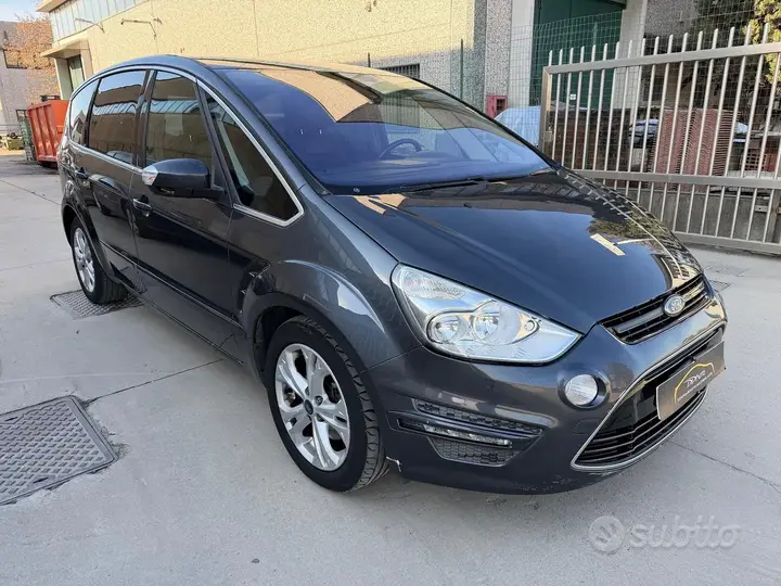 Ford S-Max 2010 photo 2