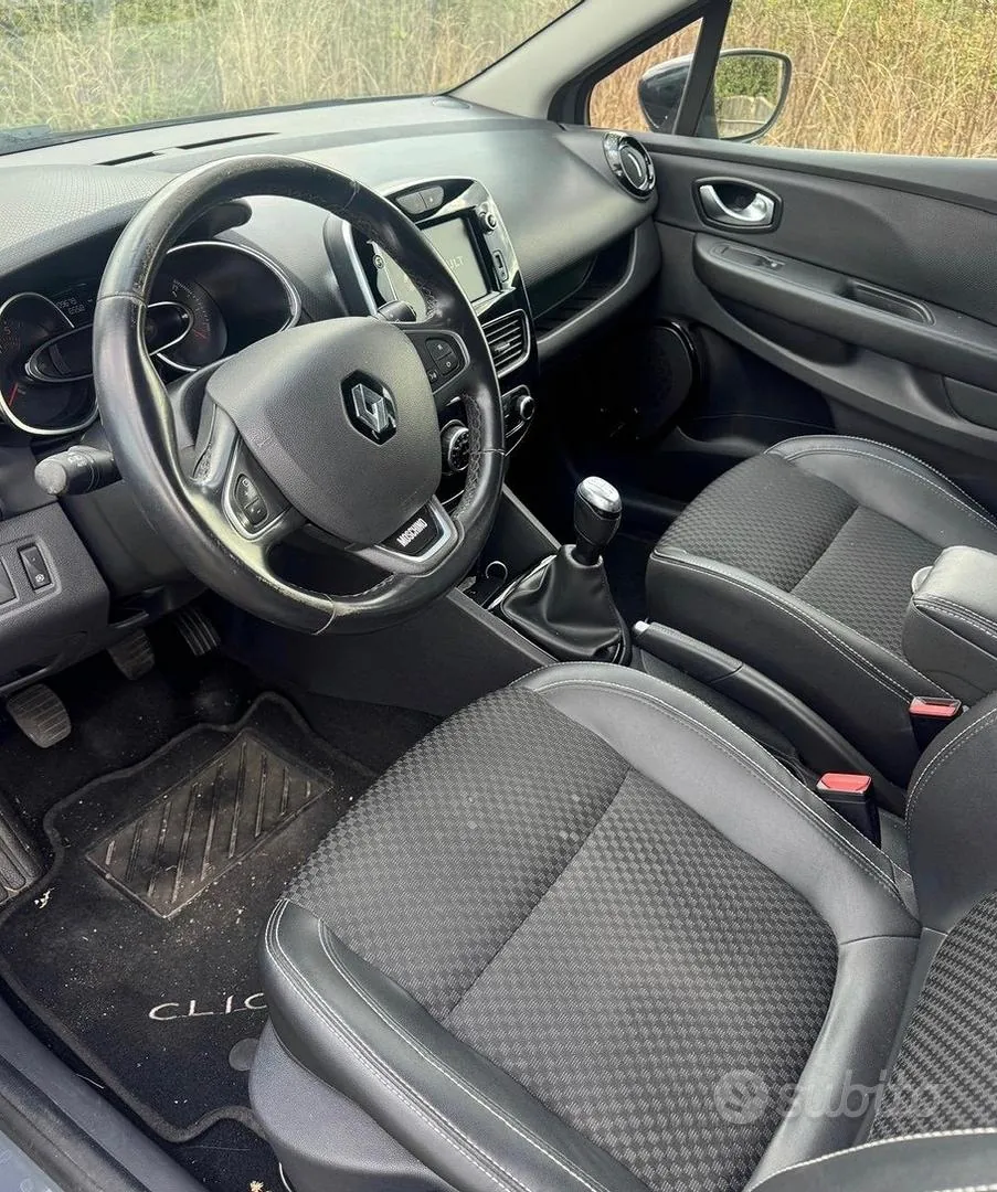 Renault Clio 2019 photo 2