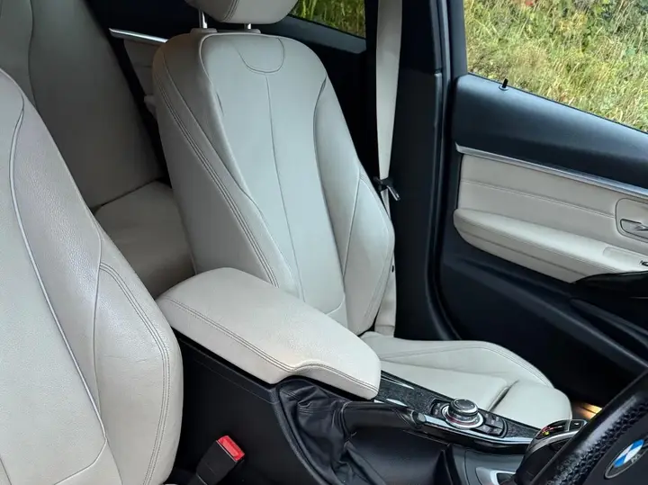 BMW 3 Series 2016 photo 2