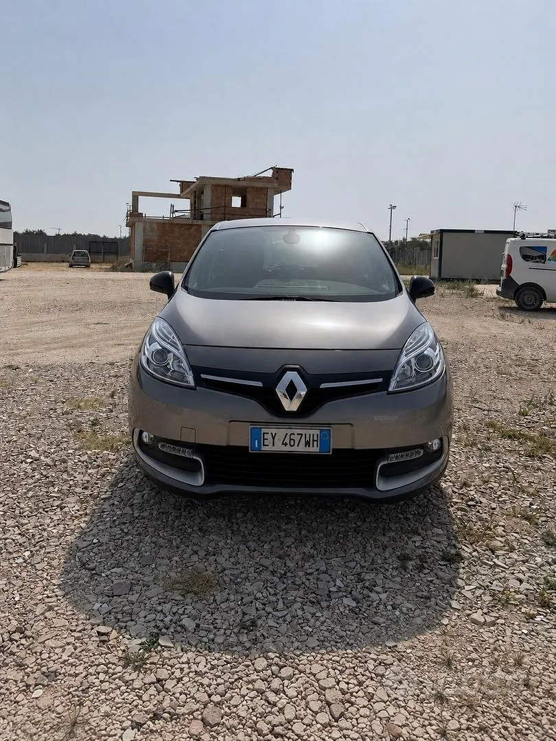 Renault Scenic 2015 photo 2