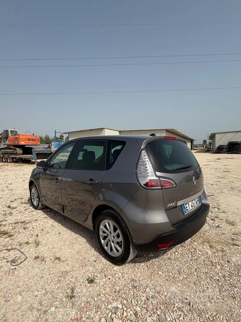 Renault Scenic 2015 photo 5