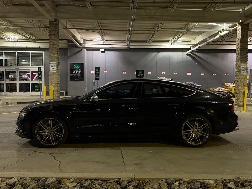 Audi S7 2013 photo 3