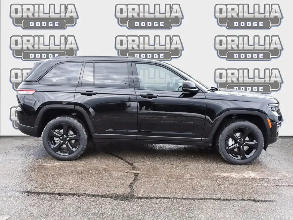 Jeep Grand Cherokee 2025 photo 3