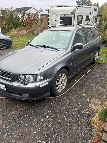 Volvo V40 2003 photo 2