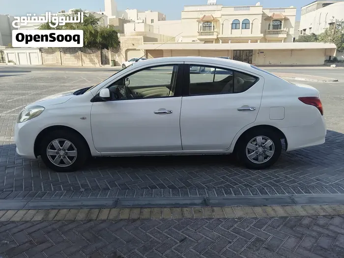 Nissan Sunny 2012 photo 4