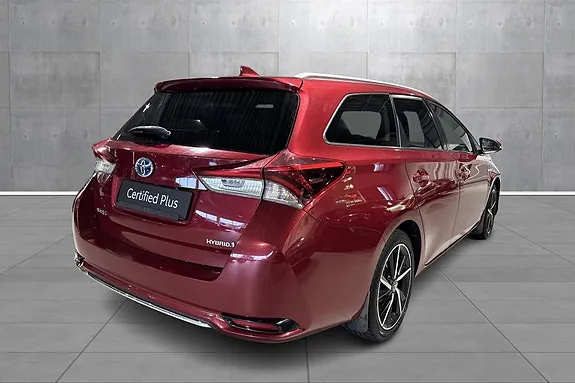 Toyota Auris 2017 photo 5