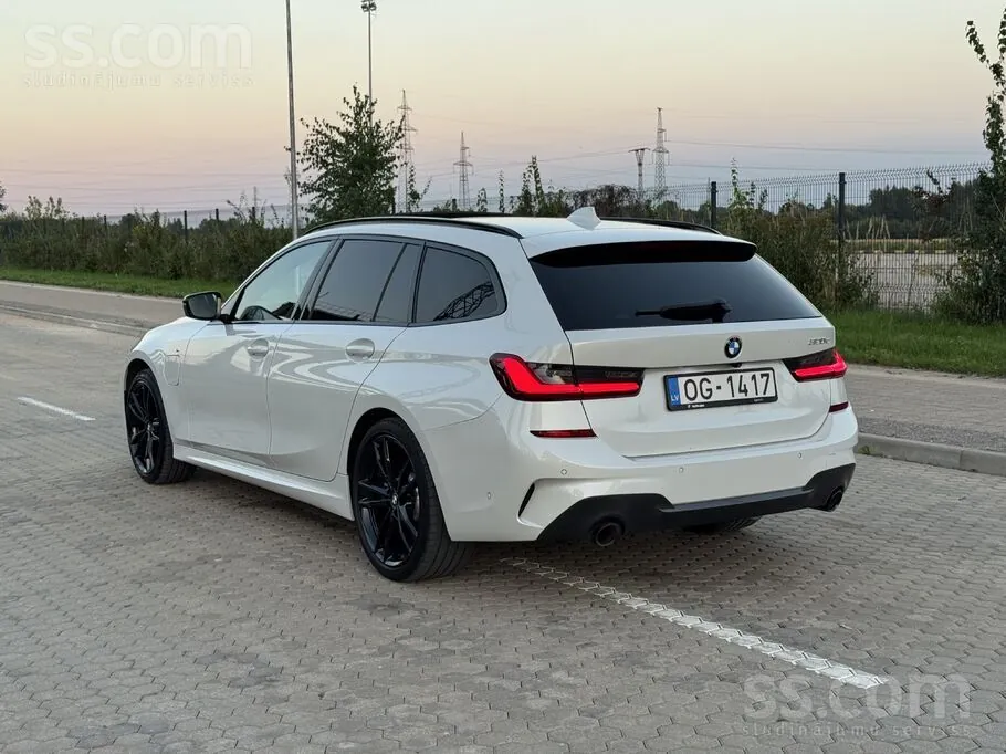 BMW 320 2021 photo 2