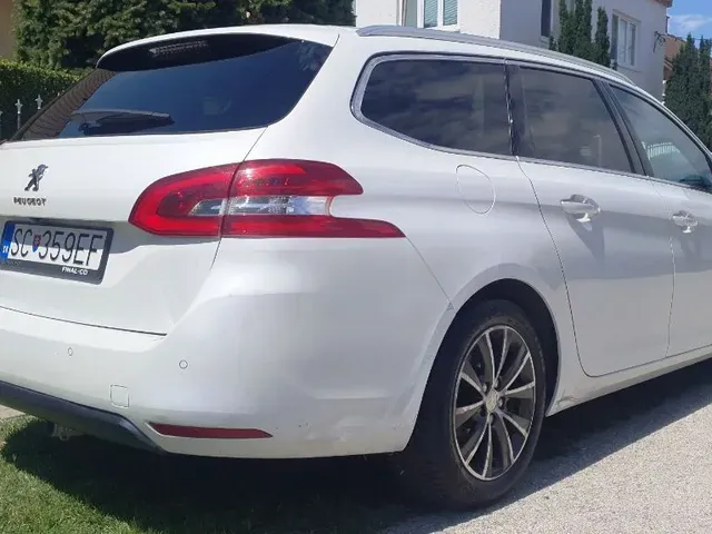 Peugeot 308 2015 photo 4