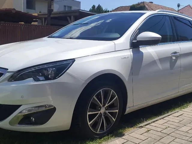Peugeot 308 2015 photo 2