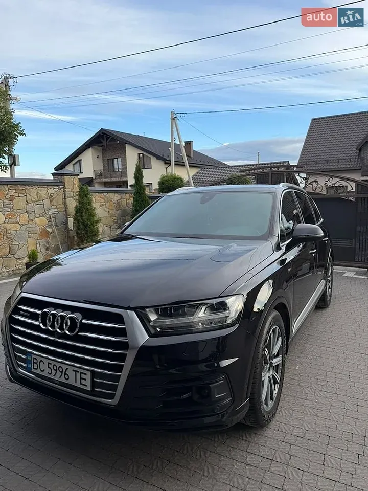Audi Q7 2019 photo 2