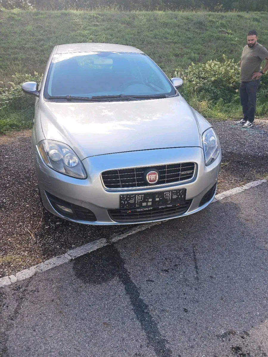 Fiat Croma 2010 photo 2