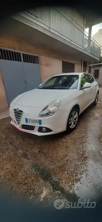 Alfa Romeo Giulietta 2014 photo 5
