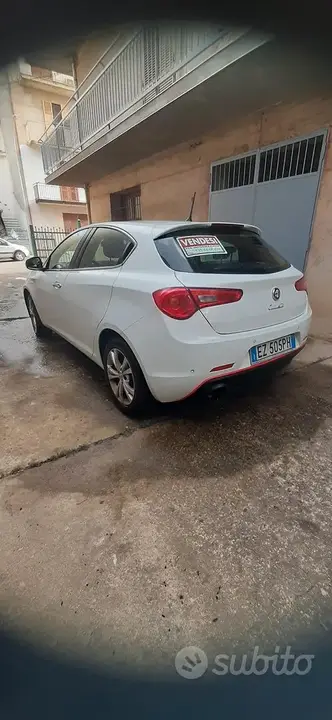 Alfa Romeo Giulietta 2014 photo 4