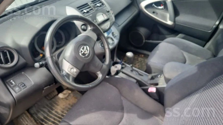 Toyota Rav4 2007 photo 4