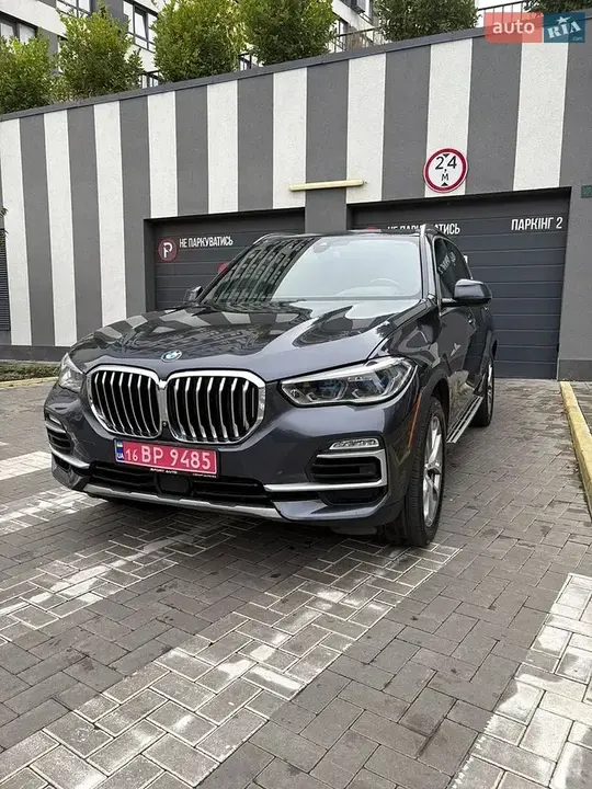 BMW X5 2019 photo 2